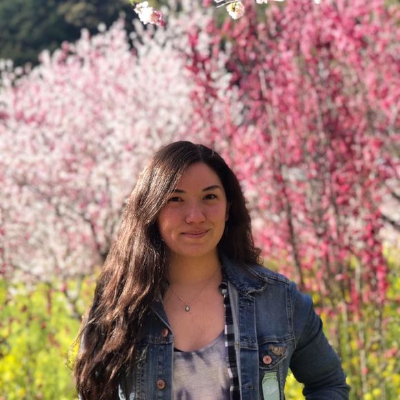 Meet your Posher, Emily - Picture 1 of 1